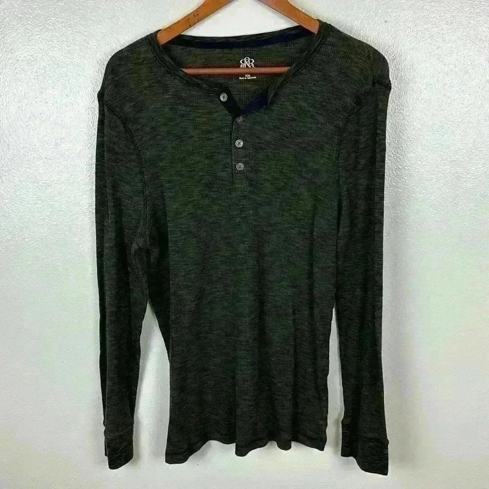 Rock and Republic Henley size XXL